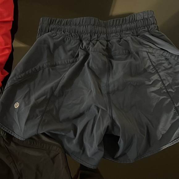 Lululemon Track That High-Rise Lined Short 3" - Picture 4 of 13